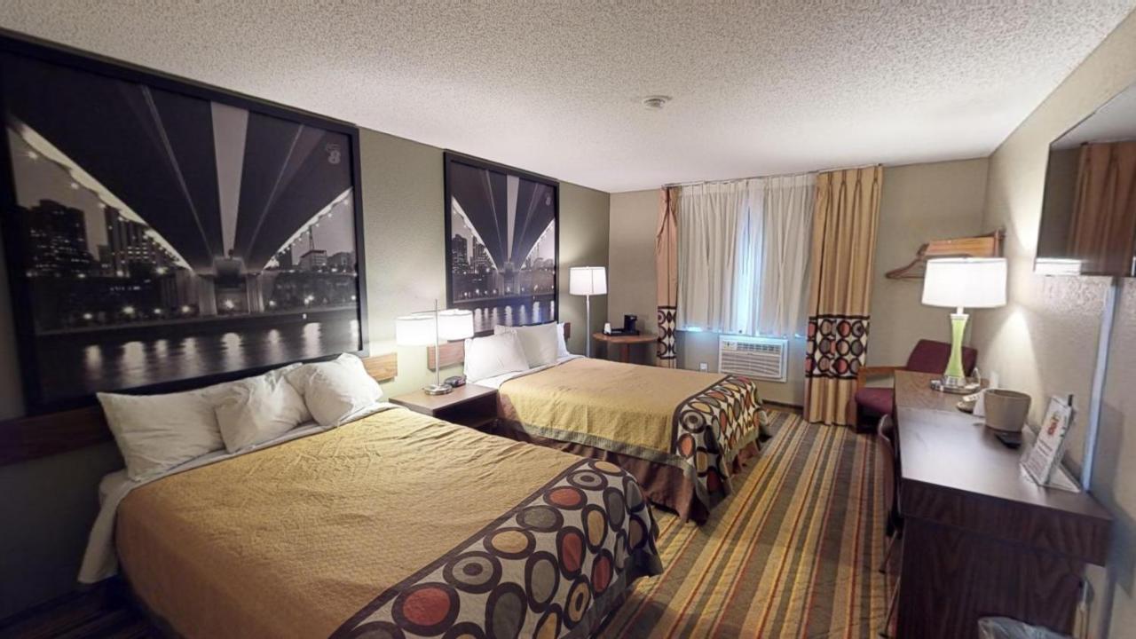 Super 8 By Wyndham Glencoe Ξενοδοχείο Εξωτερικό φωτογραφία
