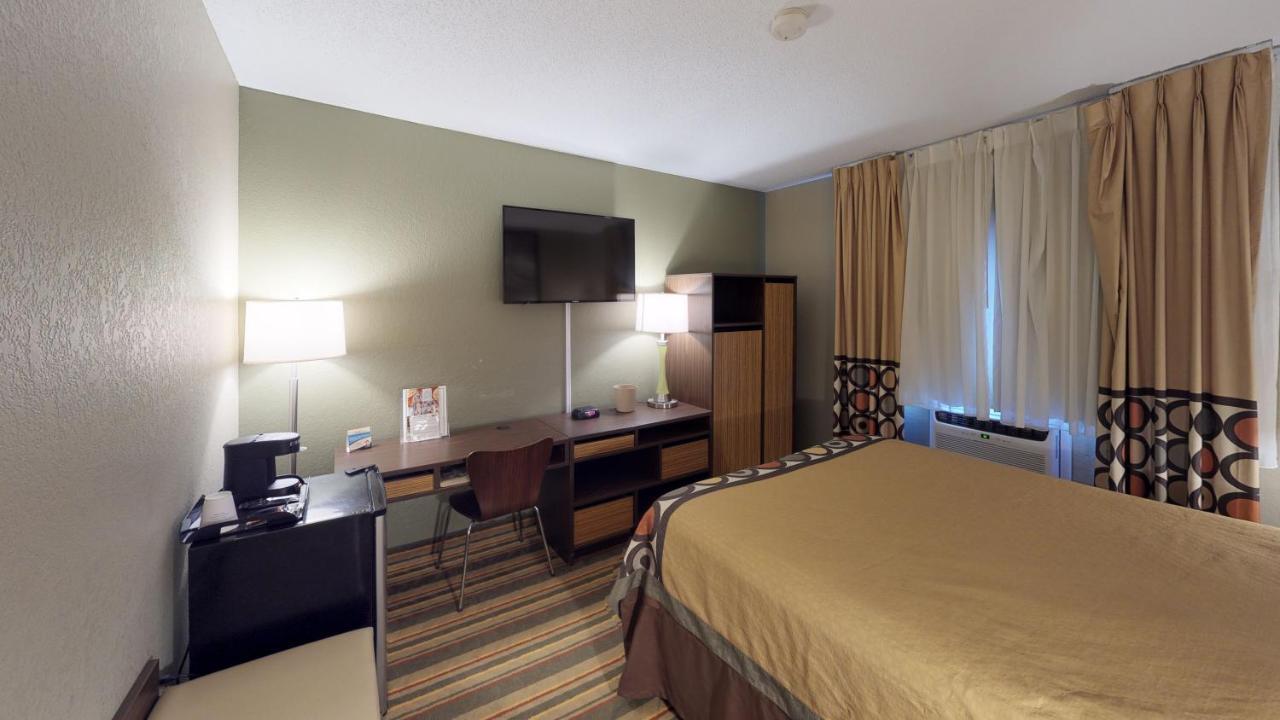 Super 8 By Wyndham Glencoe Ξενοδοχείο Εξωτερικό φωτογραφία